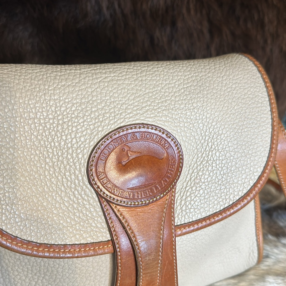 Dooney & Bourke Cream and Brown Leather Trim Crossbody Bag - Picture 2 of 7